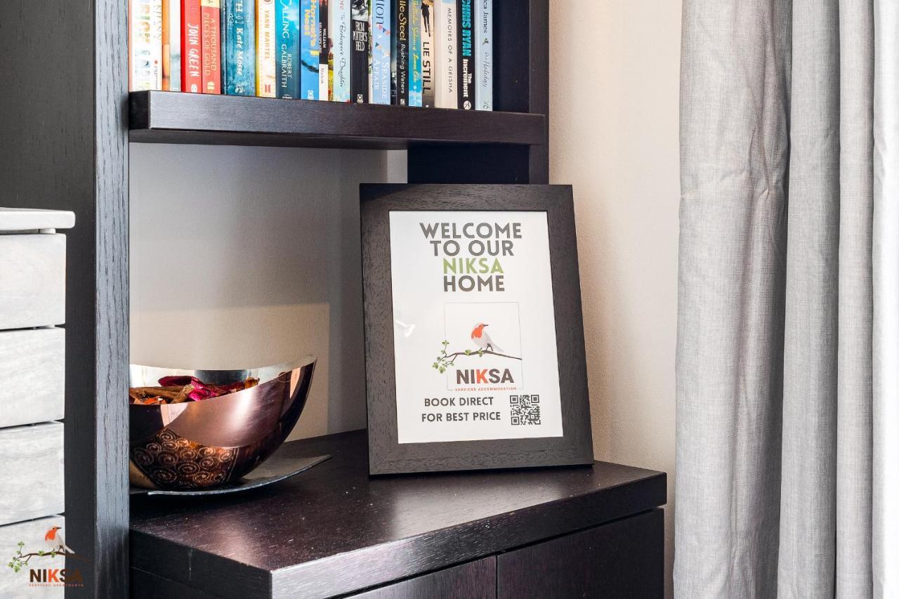 וולווין גארדן סיטי Niksa Serviced Accommodation - 3 Bedroom House מראה חיצוני תמונה